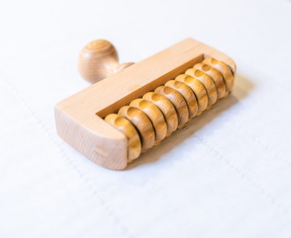 wood therapy small ribbed roller